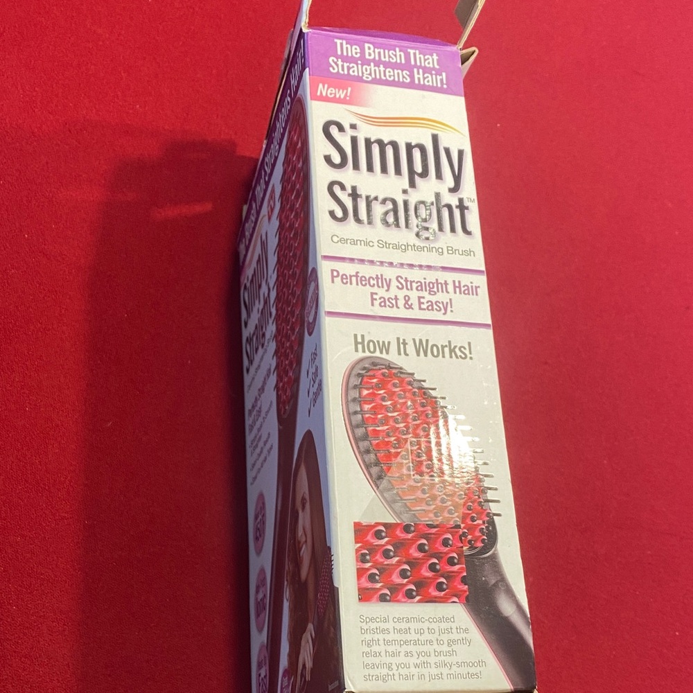 Ceramic Hair Straightening Brush - Black and Pink - Picture 2 of 3